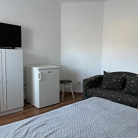 Gyoergyi Haus Hotel Buk Bagian luar foto